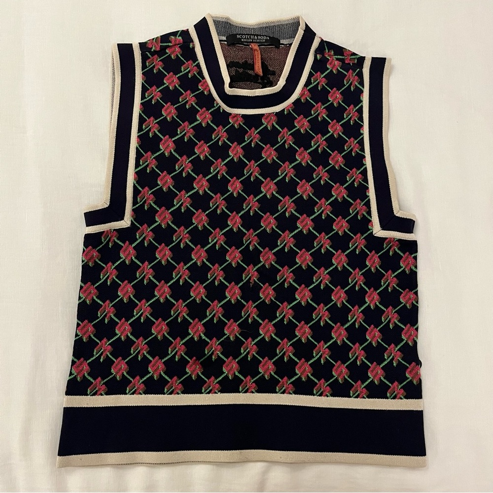 Scotch and Soda sweater vest top